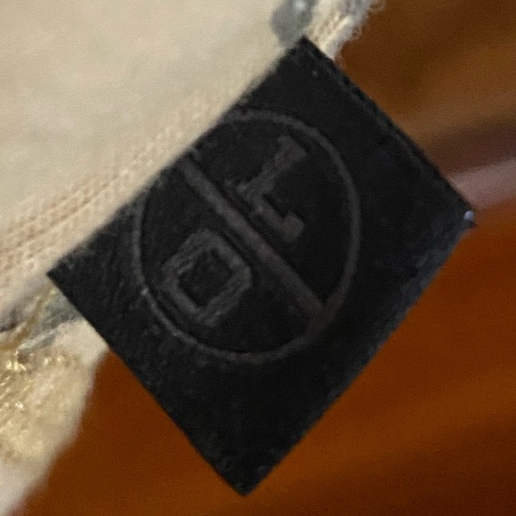 Fox Midi Sleeve Tee in Beige & Gray - Picture 5 of 7